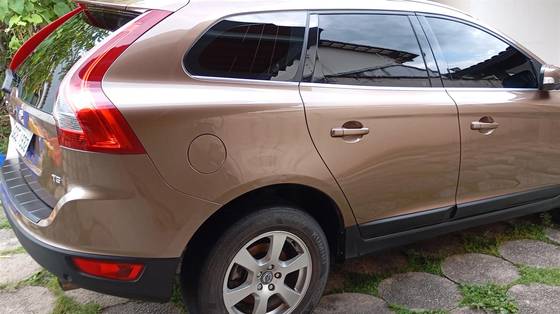 VOLVO XC60 2.0 T5 COMFORT FWD TURBO GASOLINA 4P AUTOMÁTICO